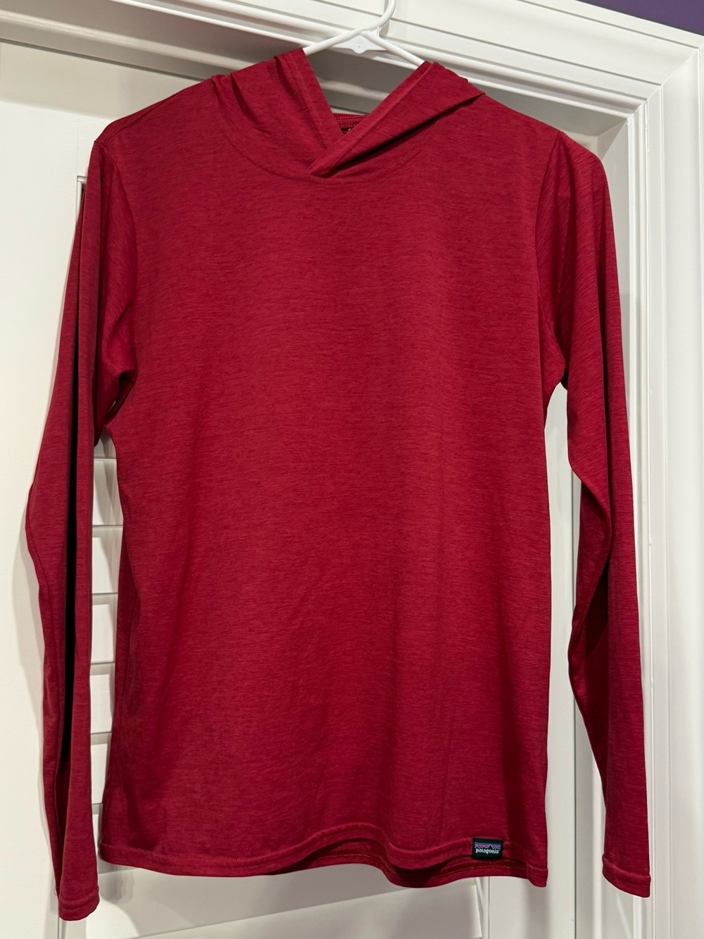 EUC Patagonia Capilene Cool Hoodie in Deep Brick Red size M